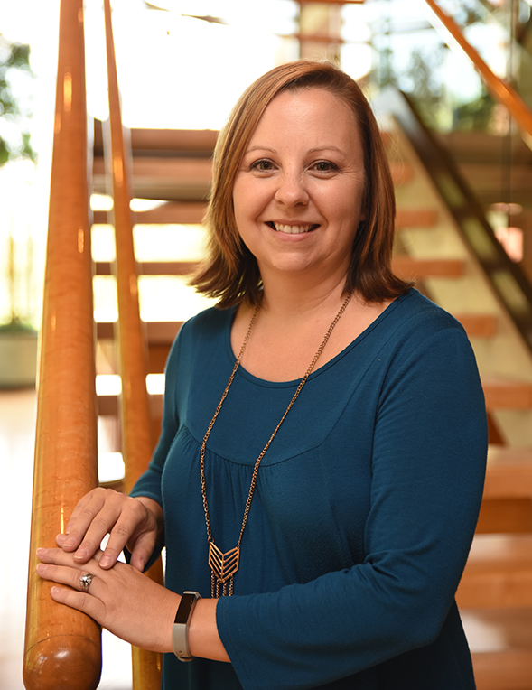 Dr. Traci Williams' headshot in the CBIH building.