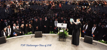 TCAT-Chattanooga Class of 2018 class photo with Pres. Ashford taking selfie