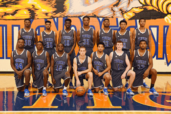basketball players group photo